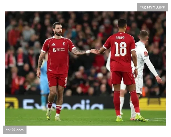 利物浦攻防转换失衡：麦卡利斯特赫拉芬贝赫出球路线被切断致中场失势